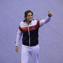  - 1275265-frencg-fed-cup-captain-amelie-mauresmo-219x219-1