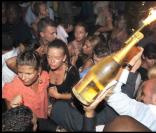 Chaude ambiance au VIP Room de Saint-Tropez