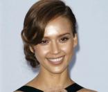 Les Brunes : Jessica Alba
