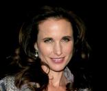Les Brunes : Andie McDowell