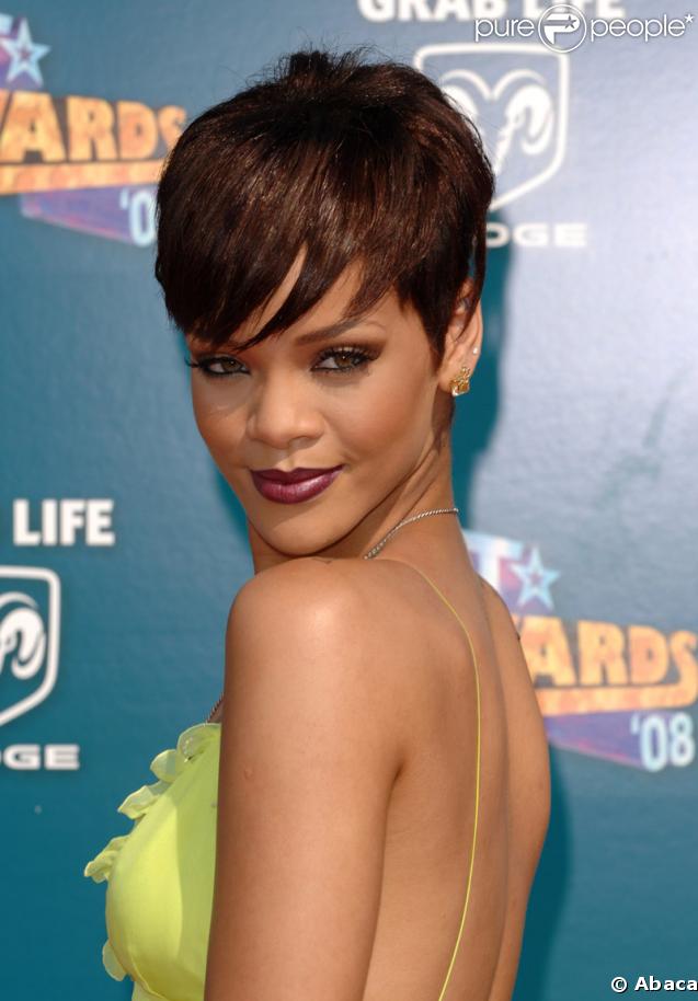 Les Brunes : Rihanna