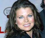 Les Brunes : Yasmine Bleeth