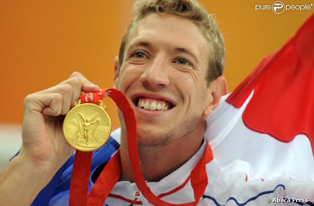 Alain Bernard medaille d'or au 100 metres nage libre a Pakin le 14 Aout 2008 