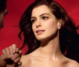 Anne Hathaway est Magnifique pour Lancôme