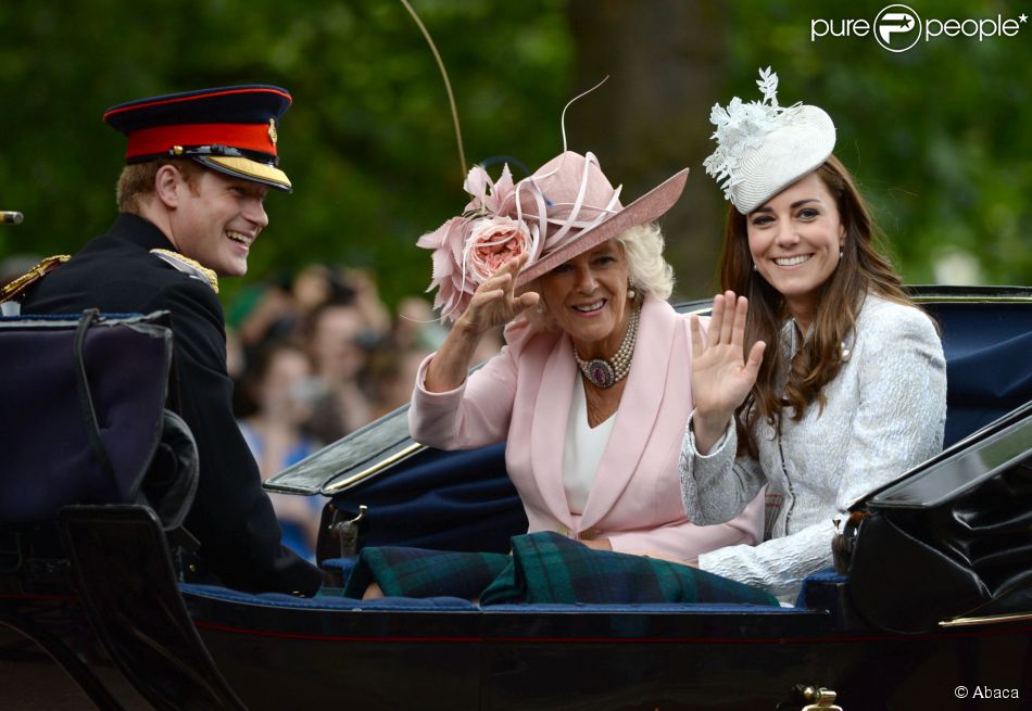 CASA REAL BRITÁNICA - Página 65 1507032-prince-harry-the-duchess-of-cambridge-950x0-1