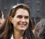 Brooke Shields, boire un petit coup c'est agréable...