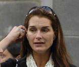 Brooke Shields, boire un petit coup c'est agréable...