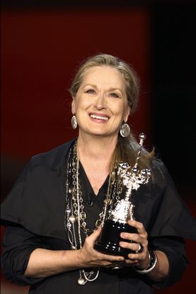 Meryl Streep reçoit son prix à Saint-Sébastien