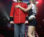 Fergie et ses jolies gambettes
