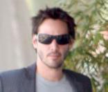 Keanu Reeves sort d'un déjeuner d'affaire à Los Angeles