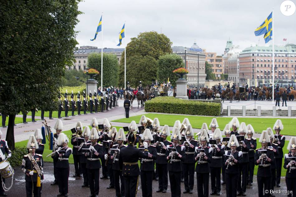 CASA REAL DE SUECIA - Página 69 1935296-le-roi-carl-xvi-gustaf-de-suede-la-950x0-2