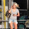 REPORTAGE PHOTOS : La jolie Sophie Monk, belle jusqu'au bout des ongles ! Mais...