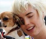 REPORTAGE PHOTOS : Agyness Deyn, c'est des chaussures 'camisole de pieds'... ou quoi ? 