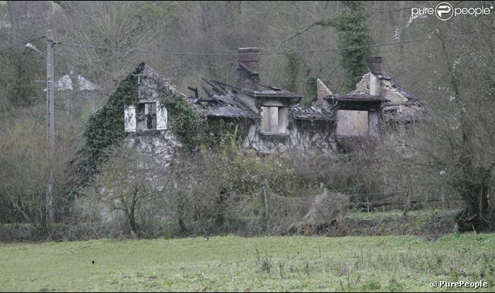 La maison de Patrick Dupond en cendres.