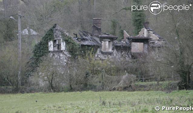 La maison de Patrick Dupond en cendres.