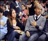 Thierry Henry, charmé par une belle inconnue