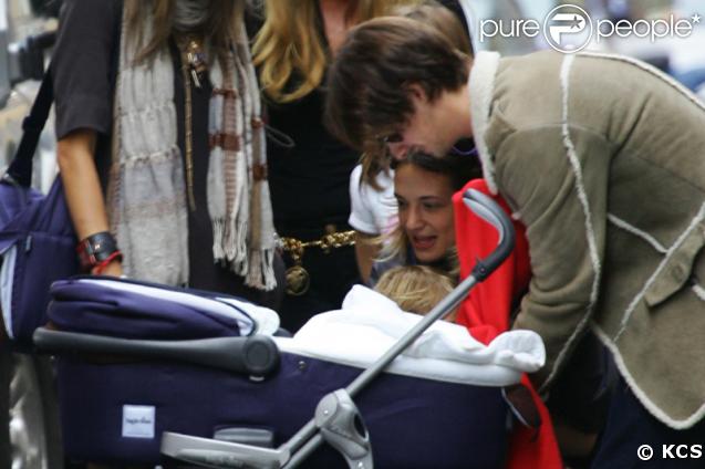 Asia Argento et sa petite famille, le bonheur total !