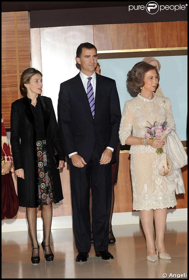 Letizia d'Espagne et son époux Felipe avec la reine Sofia