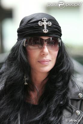  La chanteuse Cher