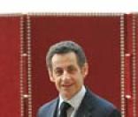 Nicolas Sarkozy, accompagné de Carla Bruni, va recevoir le prix du courage à l'Elysée, le 13/11/08