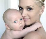 Gwen Stefani présente son bébé Zuma