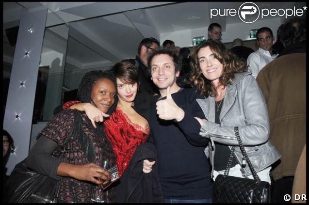 Emma de Caunes, son sein gauche, Mathieu Boogaerts et Mademoiselle Agnès au Palace