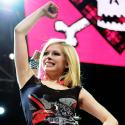 Avril Lavigne plante ses fans pour assister au concert des Spice Girls