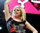 Avril Lavigne plante ses fans pour assister au concert des Spice Girls
