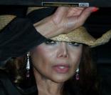 Latoya Jackson (soeur de Michael) a exigé une clause contractuelle pour sa participation à une émission de télé-réalité ! On se demande bien pourquoi...