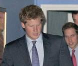 Le Prince William et le Prince Harry assiste à la soirée de bienfaisance pour le lancement d'une opération de charité visant à aider les enfants ougandais, à Londres