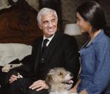 Jean-Paul Belmondo, Woofy et Hafsia Herzi dans 