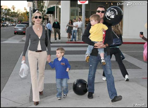 Sharon Stone avec ses fils Laird et Quinn, et son toy boy Chase Dreyfous