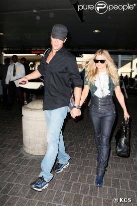 Fergie et Josh Duhamel, un couple amoureux et marié, direction les vacances !