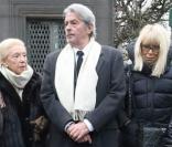 Yvette Camp, l'ancienne assistante de George Cravenne, Alain Delon et Mireille Darc aux obsèques de Georges Cravenne