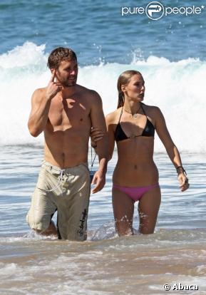 Paul Walker et son amie s'éclatent à Hawai