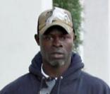 Djimon Hounsou en promenade avec sa petite famille dans West Hollywood