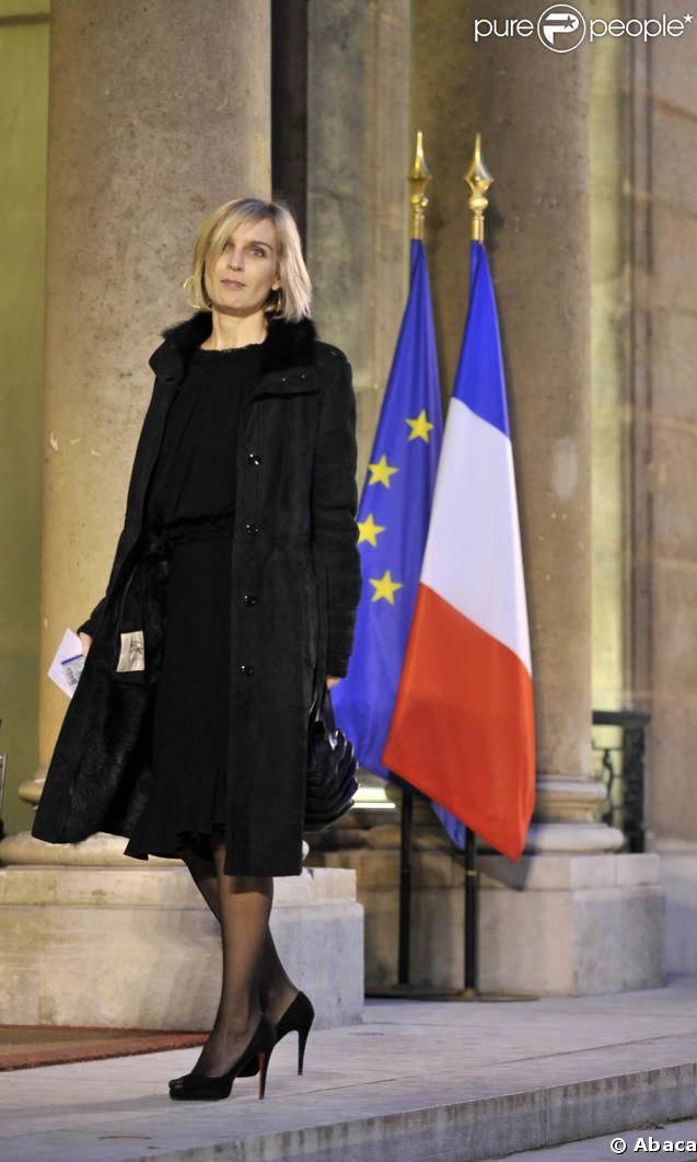Remise des insignes de la Légion d'honneur à l'Elysée, le 28 janvier 2009 : Jean-Louis Scherrer est fait chevalier, Sonia Rykiel élevée au rang de commandeur. Melita Toscan du Plantier assiste à la cérémonie. 