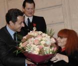 Remise des insignes de la Légion d'honneur à l'Elysée, le 28 janvier 2009 : Jean-Louis Scherrer est fait chevalier, Sonia Rykiel élevée au rang de commandeur par Nicolas Sarkozy. 