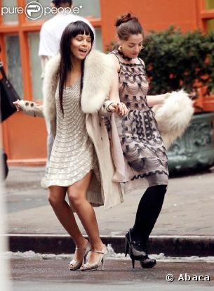 Zoë Kravitz et Olivia Thirlby posent pour Annie Leibovitz