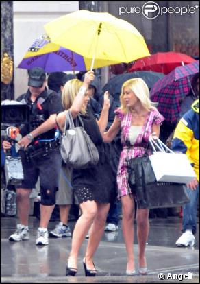 Jennie Garth et Tori Spelling sur le tournage de 90210