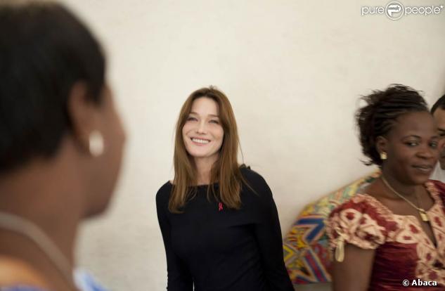 Carla Bruni, ambassadrice pour le Fonds mondial pour la lutte contre le sida, est au Burkina Faso dans le cadre de sa mission humanitaire. 11/02/09