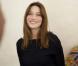 Une toujours élégante Carla Bruni... même lors de sa mission au Burkina Faso !