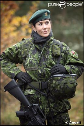 Mary de Danemark a fini sa formation : la princesse est désormais... lieutenant !