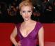 Scarlett Johansson et son décolleté plongeant... Une arme qui fait son effet, à tous les coups ! 15/02/08 