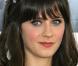 La sexy Zooey Deschanel trop belle, avec sa robe assortie à ses magnifiques yeux bleus !