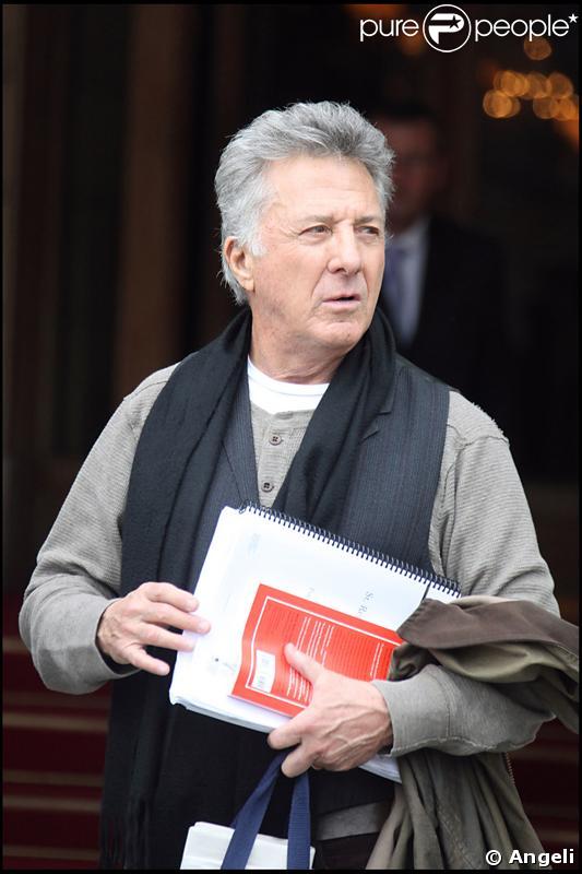 Dustin Hoffman à son arrivée à Paris, au Ritz
