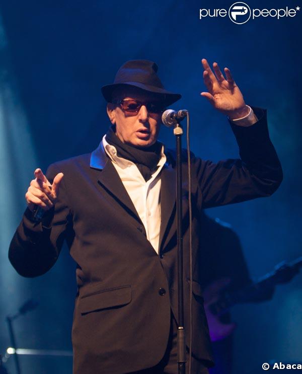 Et une troisième Victoire de la Musique pour Alain Bashung ! la Victoire pour l'album de la chanson de l'année