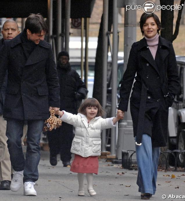 Katie Holmes à New York avec Tom Cruise et leur fille Suri en décembre 2008