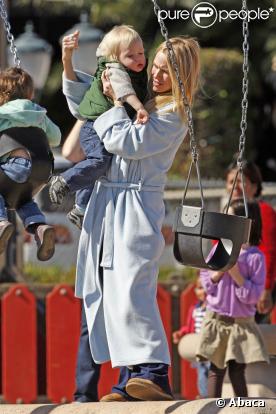 Naomi Watts et son fils Alexander 