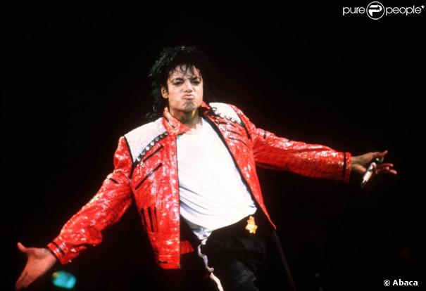 Michael Jackson sur scène en concert dans les années 90 